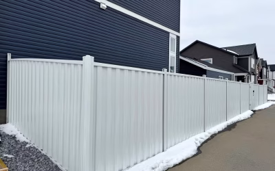 Why Weather-Resistant Fences Are Essential for Alberta Homes — From Mountain Views to Prairie Winds